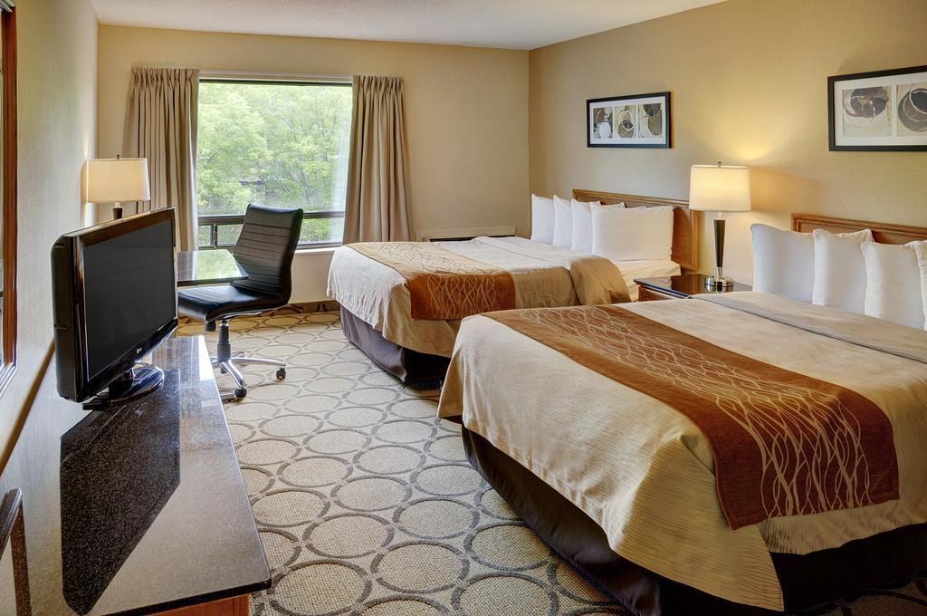 Comfort Inn Orillia Zewnętrze zdjęcie