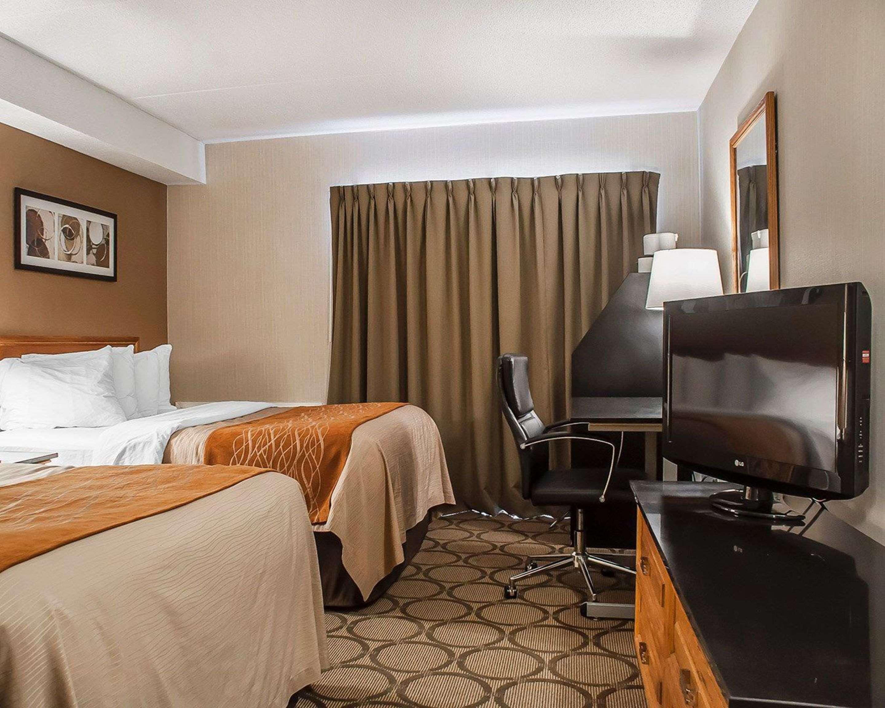 Comfort Inn Orillia Zewnętrze zdjęcie