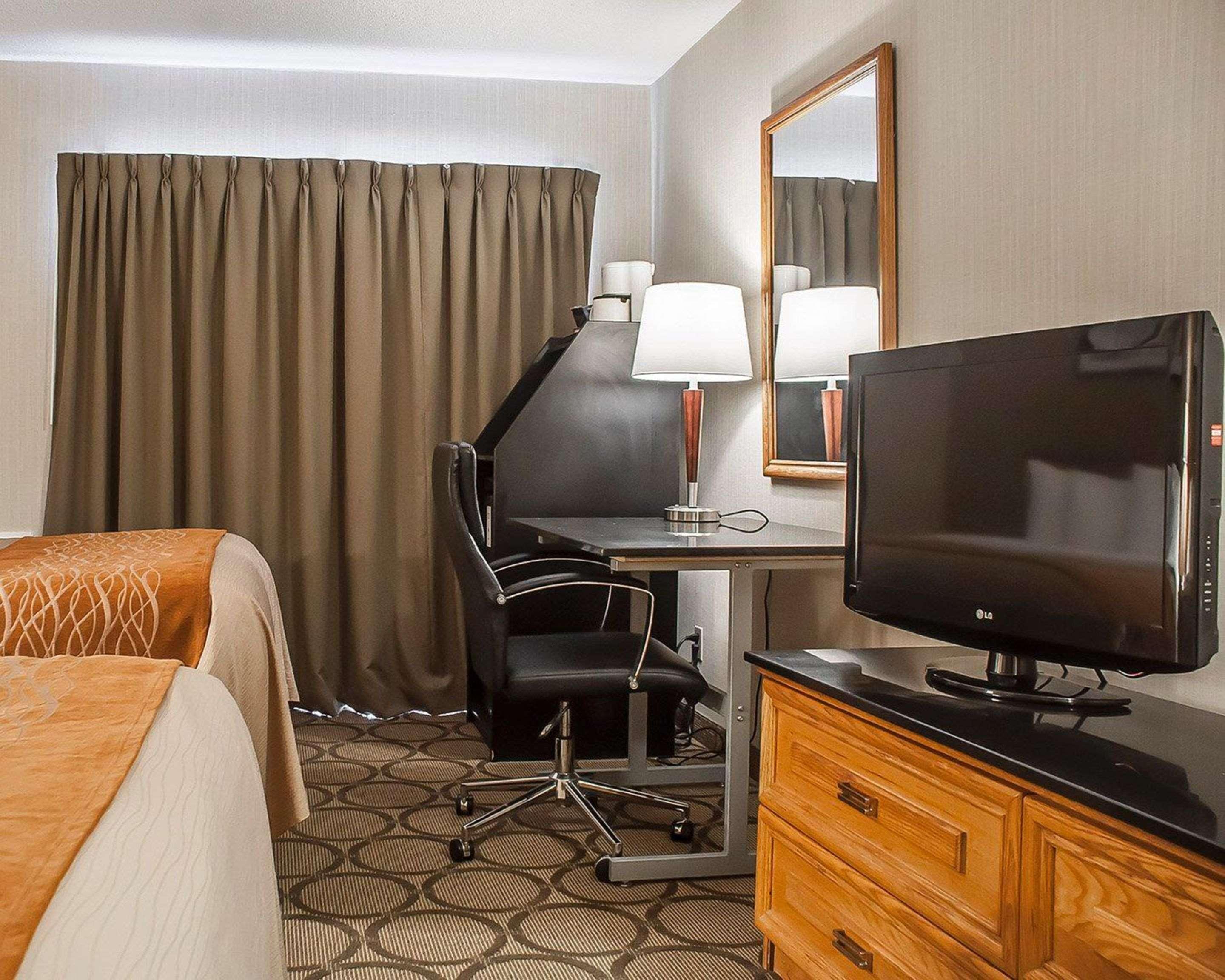 Comfort Inn Orillia Zewnętrze zdjęcie