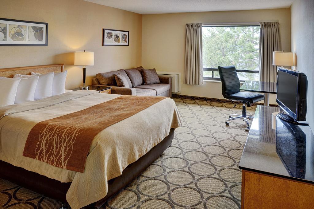 Comfort Inn Orillia Zewnętrze zdjęcie