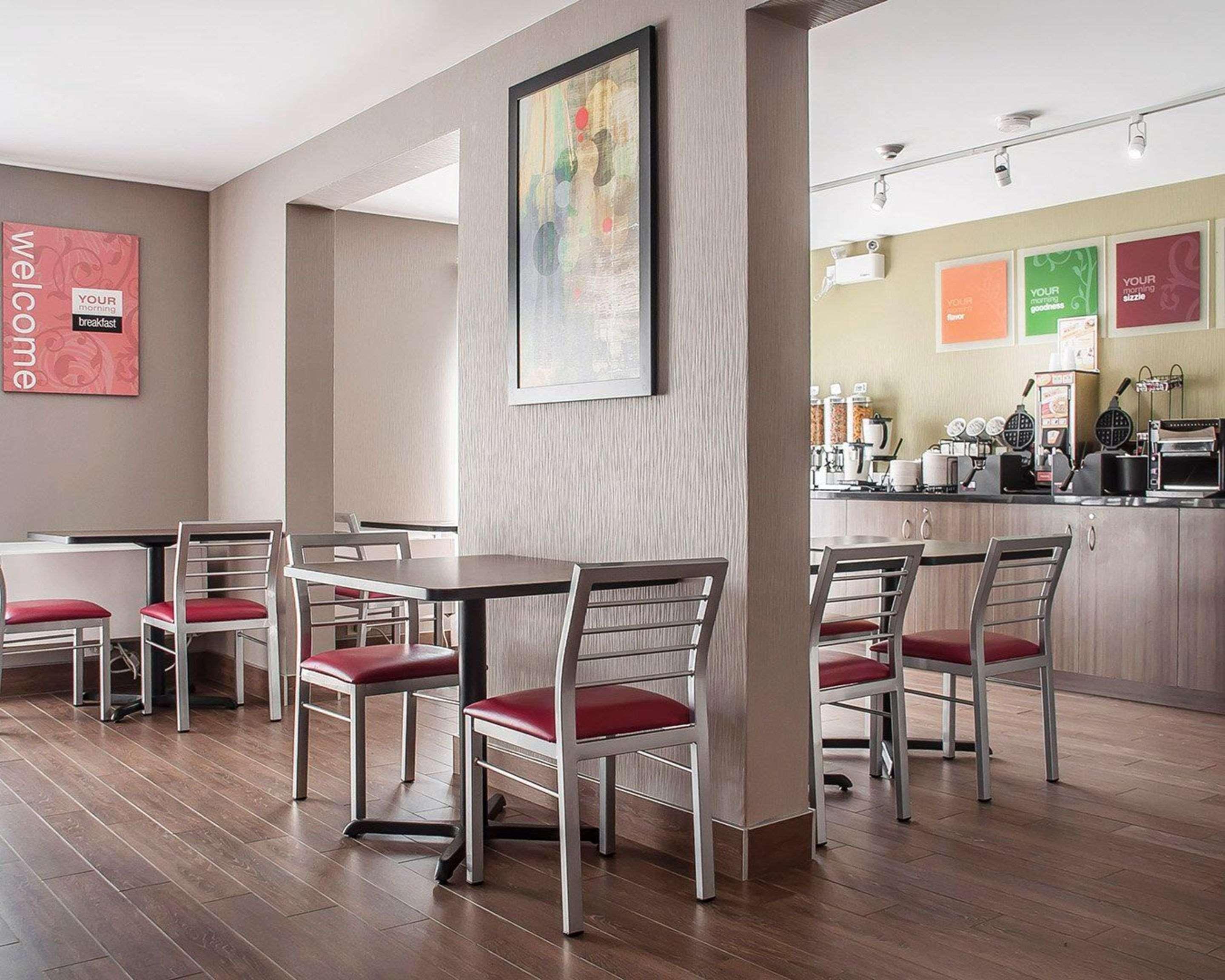 Comfort Inn Orillia Zewnętrze zdjęcie